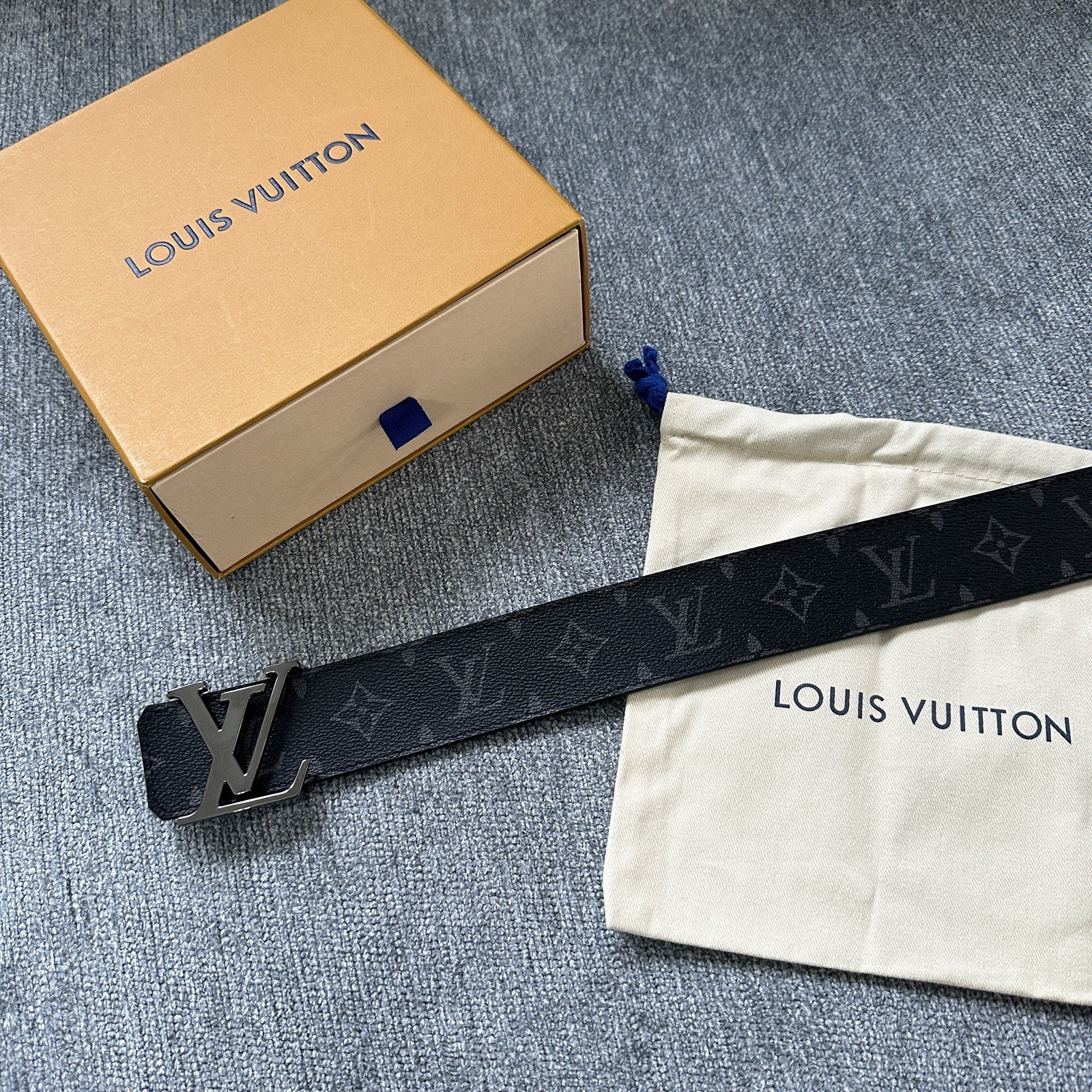 Authentic Louis Vuitton Black Eclipse Monogram Be… - image 3