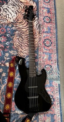 Schecter Guitar Research J-5 Rosewood Fingerboard 5-String Bass Gloss Black