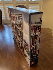 LEGO Creator Expert: Pet Shop (10218) - Brand New MIB