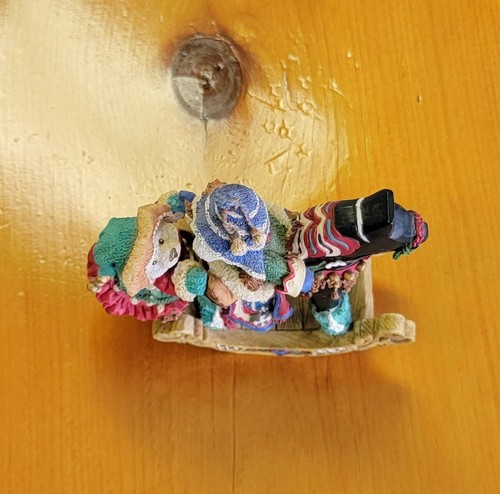 Enesco Polar Kins Dreams Do Come True & Others - Picture 3 of 59