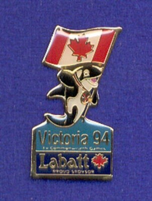 NEW Labatt Beer Brewery Canada Killer Whale Canadian Flag Commonwealth Games Pin