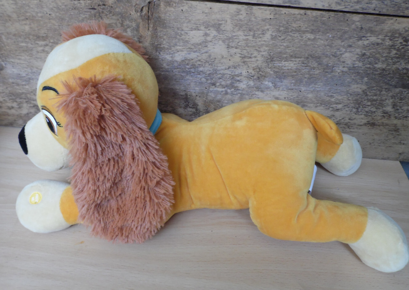 Peluche Disney sonore Lady 45cm, doudou grand format pour chambre d'enfant et sieste