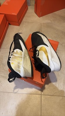 GUC! Nike Boys Team Hustle DX Black/Gold  Basketball Shoes Sneakers Size 6.5Y!!!