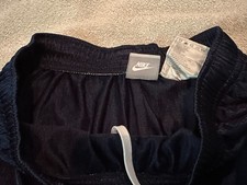 Nike shorts Boys Size Large, Blue, Drawstring, Pockets, Polyester, Logo