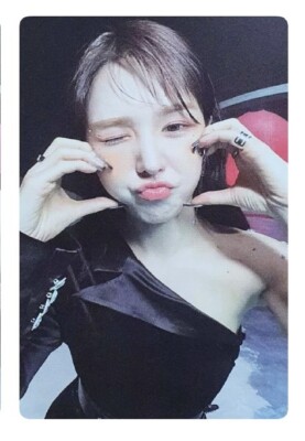 RED VELVET PHOTOCARD - 3RD SPEC. MINI ALBUM 