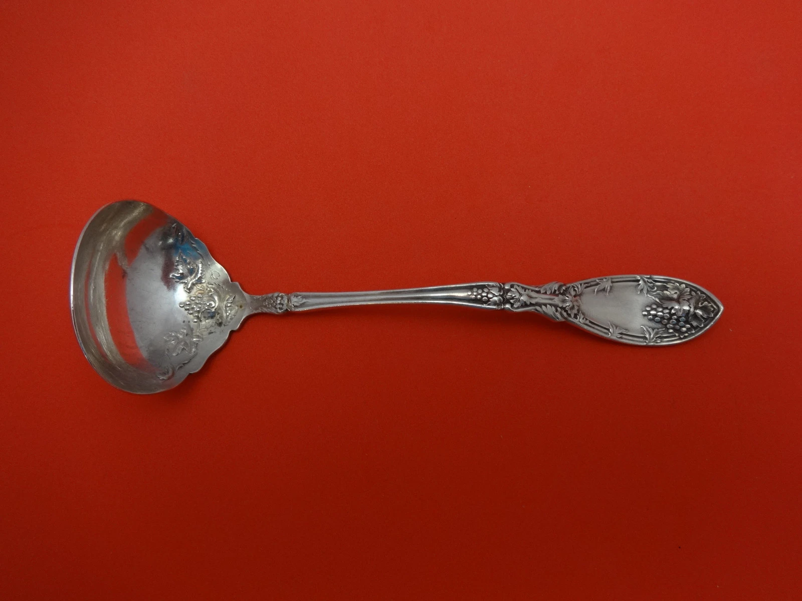 La Vigne by 1881 Rogers Plate Silverplate Sauce Ladle 5 3/4"