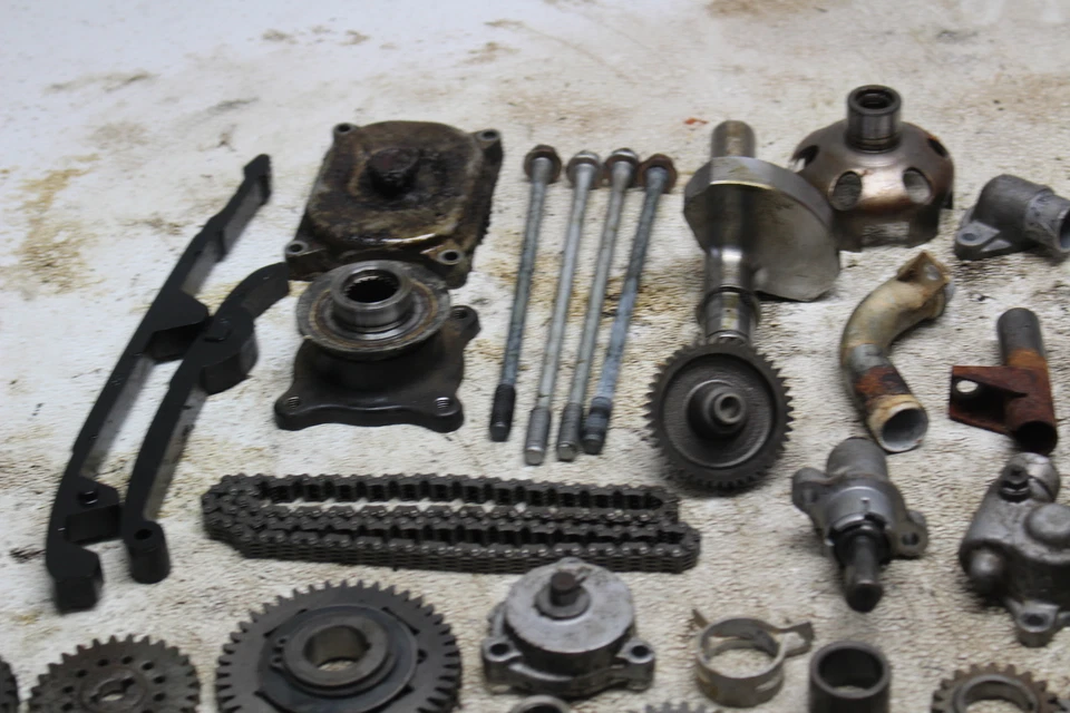 2000 ARCTIC CAT 500 ENGINE PARTS AND HARDWARE LOT - Imagem 3 de 4