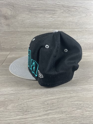 Cappello Berretto Vintage FLORIDA MARLINS MLB Snapback Miami NUOVO ERA ADATTO - Foto 4 di 10