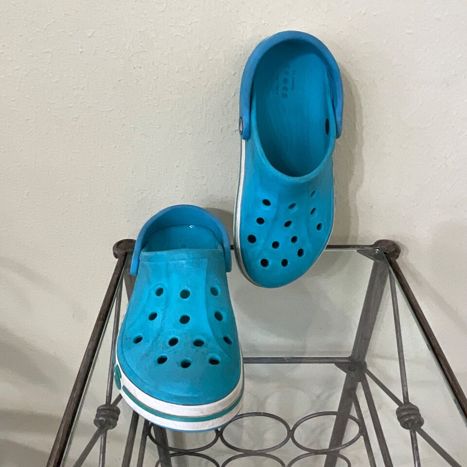 Crocs Crocband Spell out CROCS shoes Men’s 6 women’s 8 Clogs, sandals ...