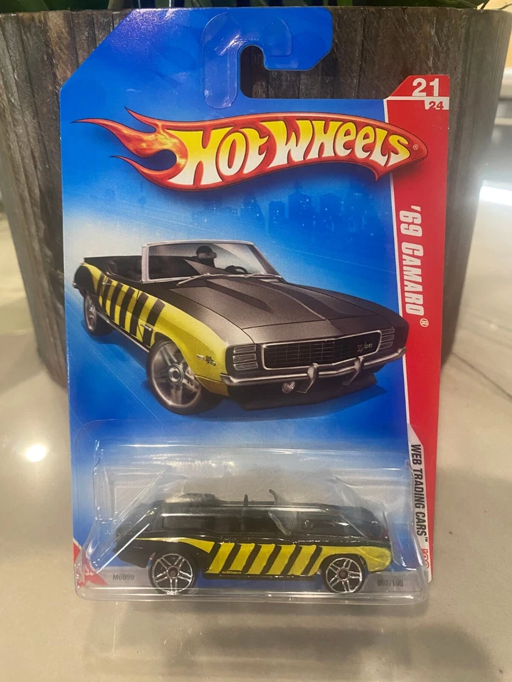Hot Wheels '69 Camaro 2008 Web Trading Cars 21/24 Noir Neuf Sur Carte - Photo 1/1