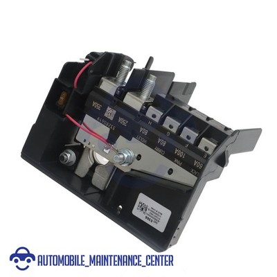 For 16-20 Chevrolet Malibu Battery Distribution Engine Compartment Fuse Block