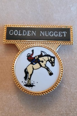 Vintage goldenes Nugget Abzeichen Brosche Las Vegas Casino Sammlerstück Rodeo Cowboy