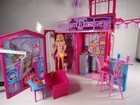Barbie Glam Ferien-Haus 4 Zimmer 2 Etagen Mattel R4186 mit Puppe + Welpe (18677)
