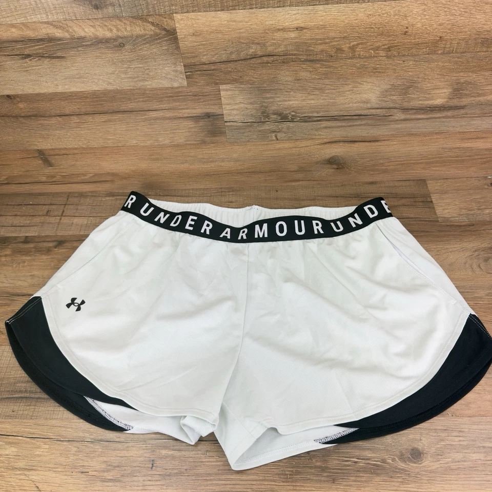 Under Armour Women Size XL HeatGear 2-in-1 Print Short White/MetallicSilver - Image 3 of 4