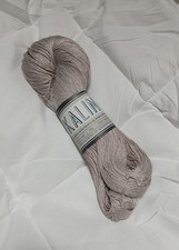 Karin Oberg Kalinka Yarn - Fingering - 100 Linen - Syren - Rarehtfnos