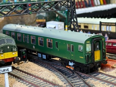 Bachmann 31426 4CEP EMU7125 DMBS REISEBUS S61334 BR GRÜNE LACKIERUNG ANGETRIEBEN DCC AUSGESTATTET