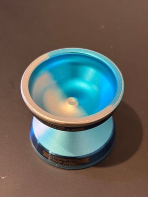 YoyoFactory Edge Evan Nagao Signature Bimetal YoYo