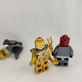 LEGO Gold Poseidon Temple Statue Atlantis Minifigure 7985 + Shark Soldier 