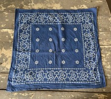 Vintage Blue Bandana Fast Color Elephant Trunk Down Floral Indigo Cotton AS IS
