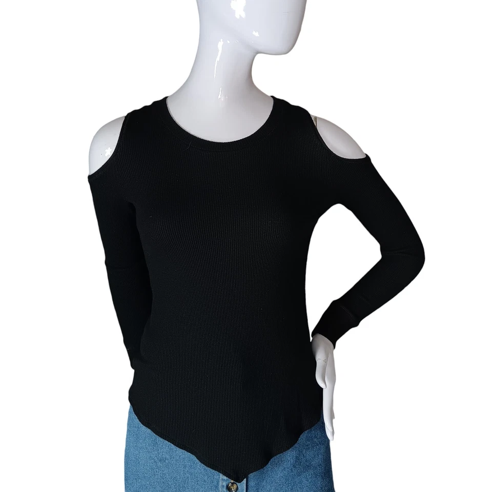 Blusa LNA material térmico tamanho XS preta manga longa ombros frios gola redonda - Imagem 4 de 4