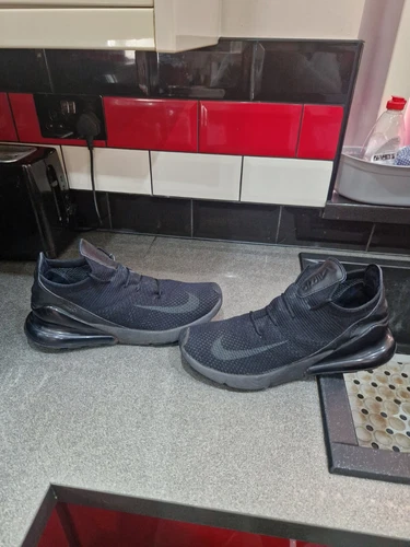 Nike Air Max 270 Flyknit Trainers Size Uk 11
