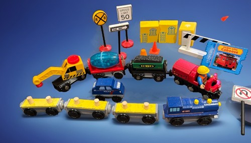 Train Set Magnetic Wooden 20 Pieces (150) Conductor Included