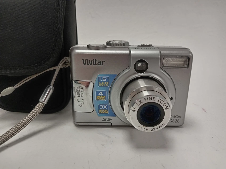 Vivitar ViviCam 5826 4.0MP Digital Camera Bundle Pre-owned Working Order cleared - Image 3 of 4
