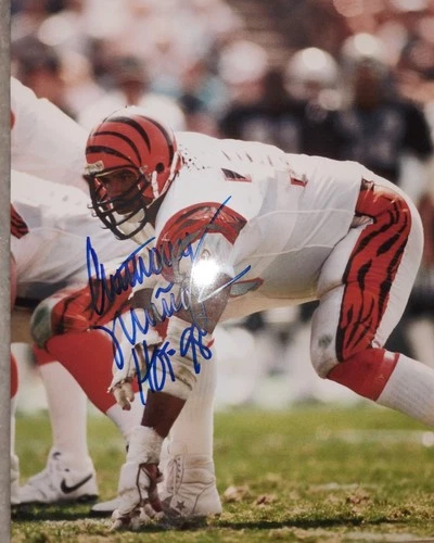 Cincinnati Bengals Anthony Munoz signed NFL football 8x10 Glossy photo