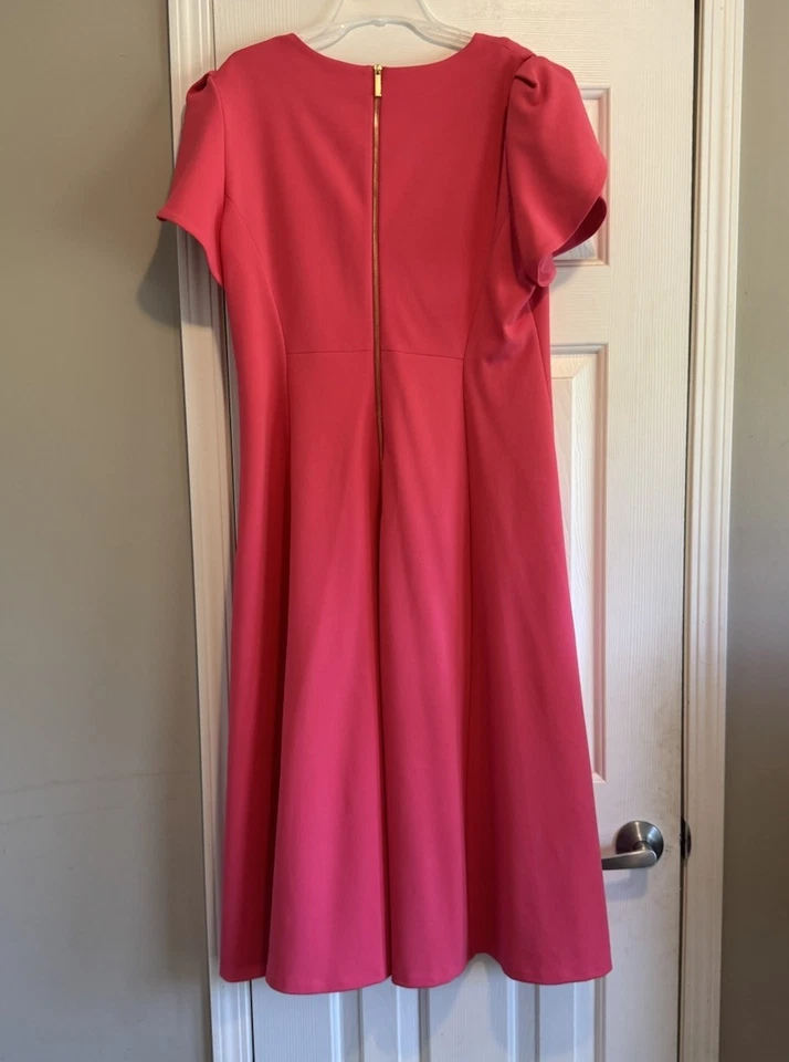 Nuevo con etiquetas Vestido Andrew Marc Tulip Manga Corta Calce y Acampanado Midi Rosa Rosebud Talla 16 Foto 4 de 4