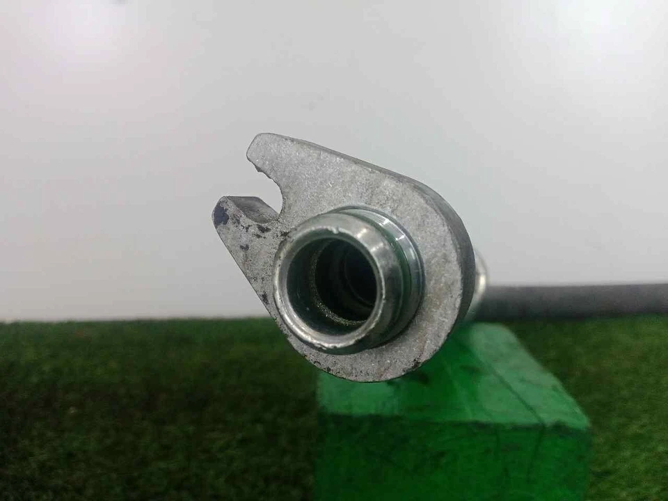 04698751 - 38721D2089 TUBOS AIRE ACONDICIONADO / 618443 PARA CHRYSLER 300 M LR 2.7 Foto 3 de 4