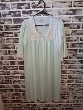 Vintage Lorraine Medium Nightgown Housecoat Set Light Green Lace
