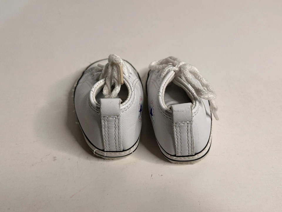 Zapatos de cuna Converse Chuck Taylor blancos bebé talla 3 Foto 2 de 4