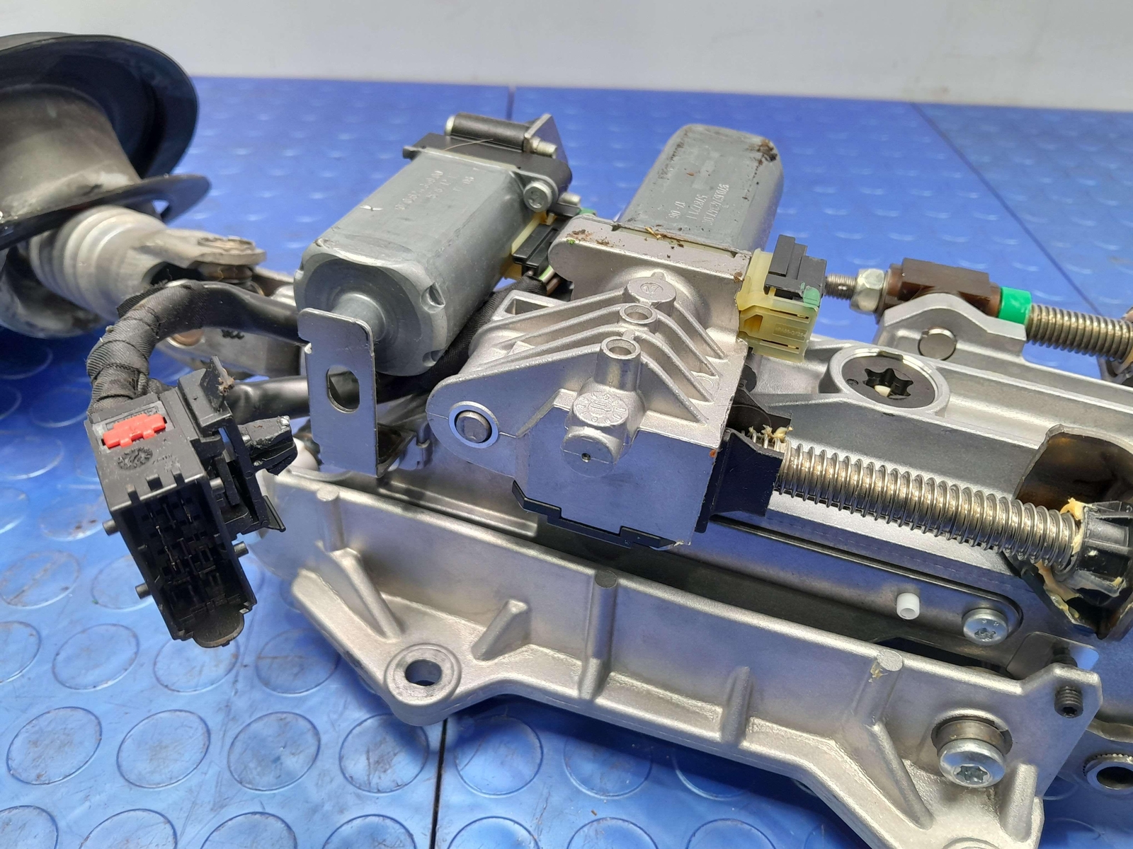 17-24 Maserati Ghibli Power Adjustable Steering Column Bare Genuine OEM