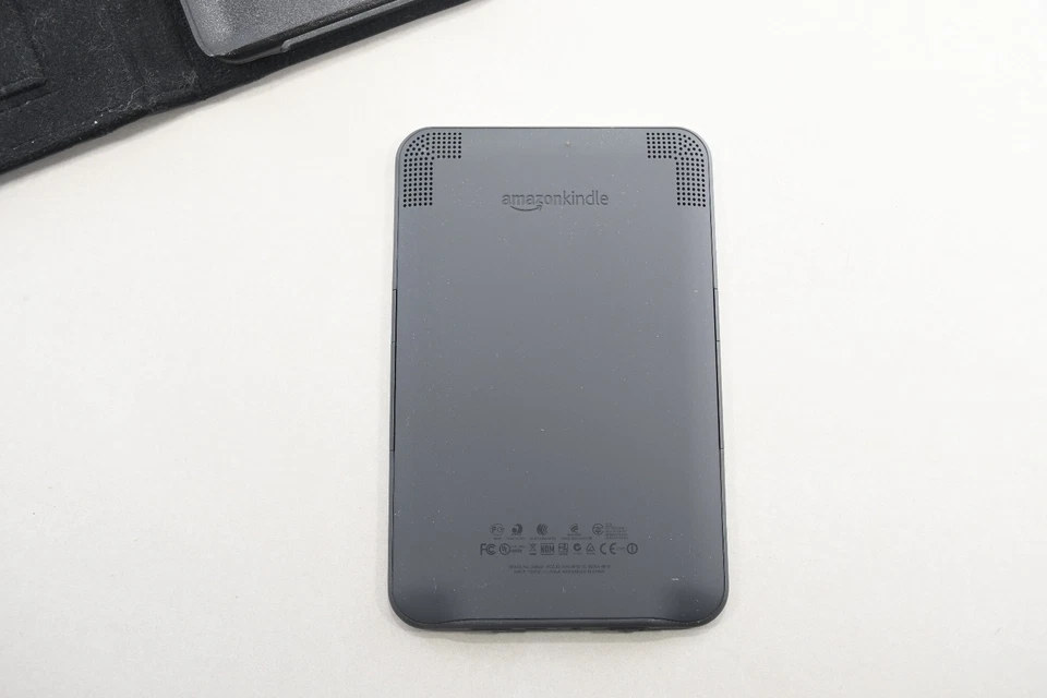 Amazon Kindle Keyboard 3rd Gen WiFi D00901 eReader . Needs New Battery - Image 2 of 4