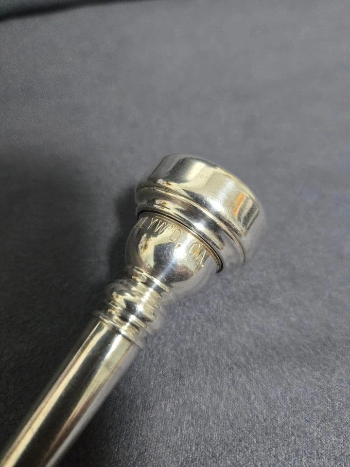 Boquilla Bob Reeves Colnet HOLLYW'D, CA. Llanta de tornillo P1 Foto 2 de 4