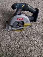Ryobi 18 VOLT 5-1/2" CORDLESS CIRCULAR SAW R10633 WITH BLADE TOOL ONLY TESTED
