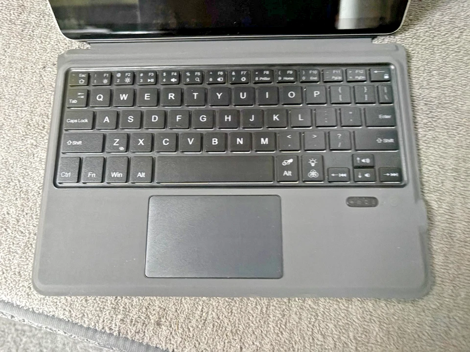 Microsoft surface pro Go 2 Laptop with case and keyboard - Image 3 of 4