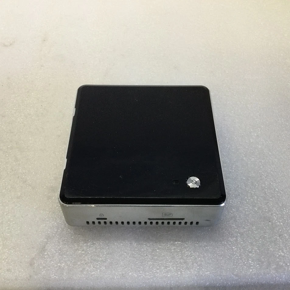 INTEL NUC6I3SYK Mini Desktop PC 4''i3-6100U 4GBRAM 128GBSSD HDMI mini-DP