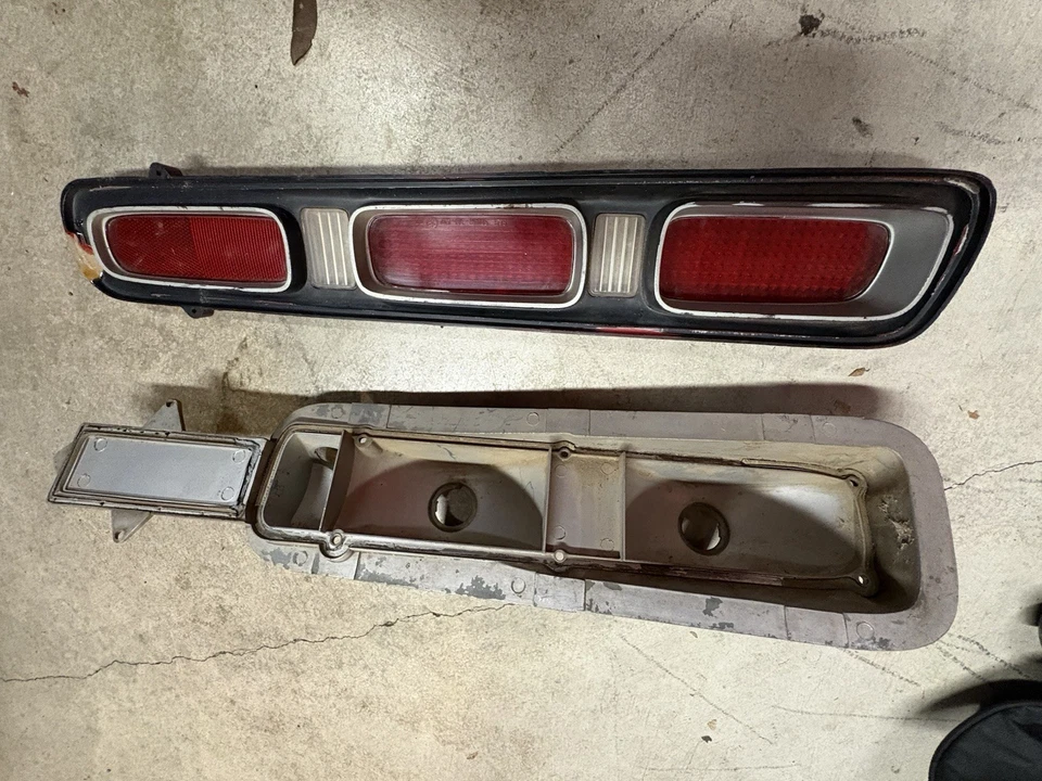 1970 Dodge Coronet R/T RT 500 Used Left & Right Tail Lights Bases Original Mopar - Image 3 of 4
