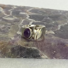Sterling Silver 925 Asymmetric Oval Purple Amethyst Cabochon Ring Sz 5.75