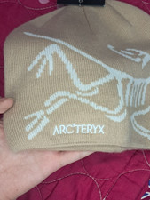 Arc'teryx Bird Head Toque Beanie - Beige Wool Knit Unisex Winter Ski Hat NWT
