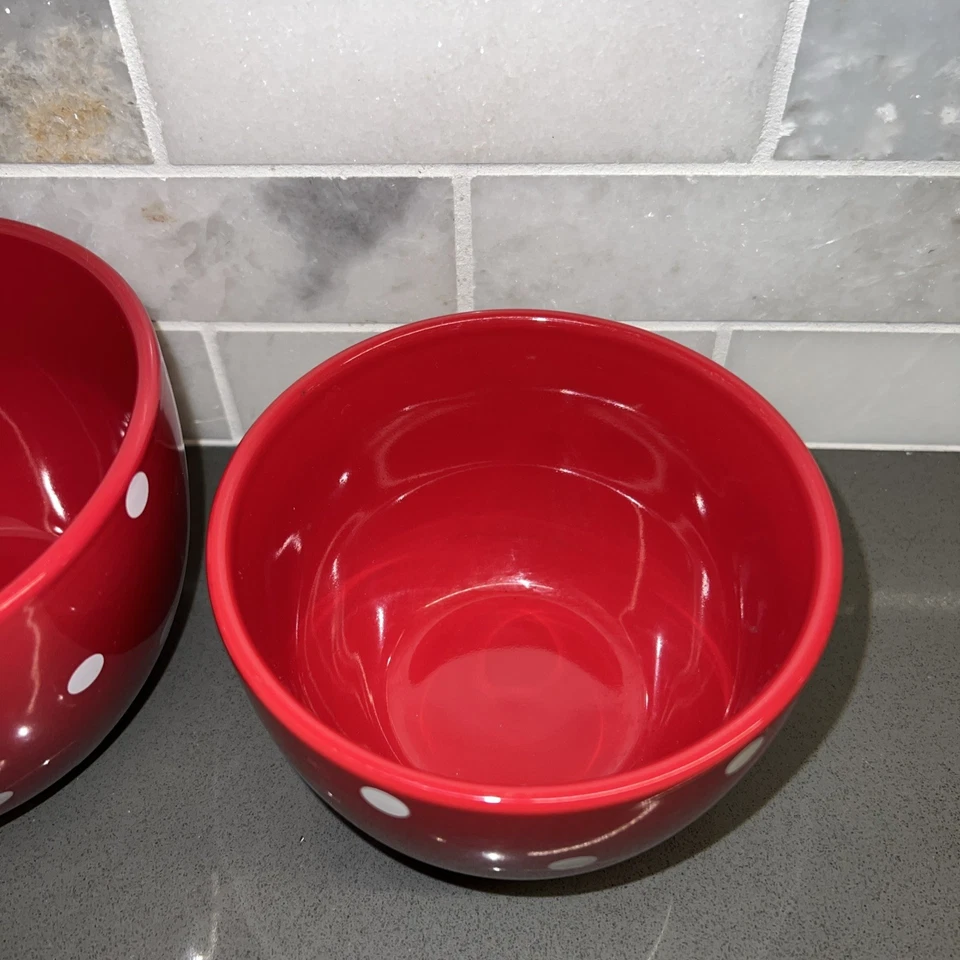 Signature Housewares Set Of 2 Dots Red Stoneware Bowls. - Image 3 of 4