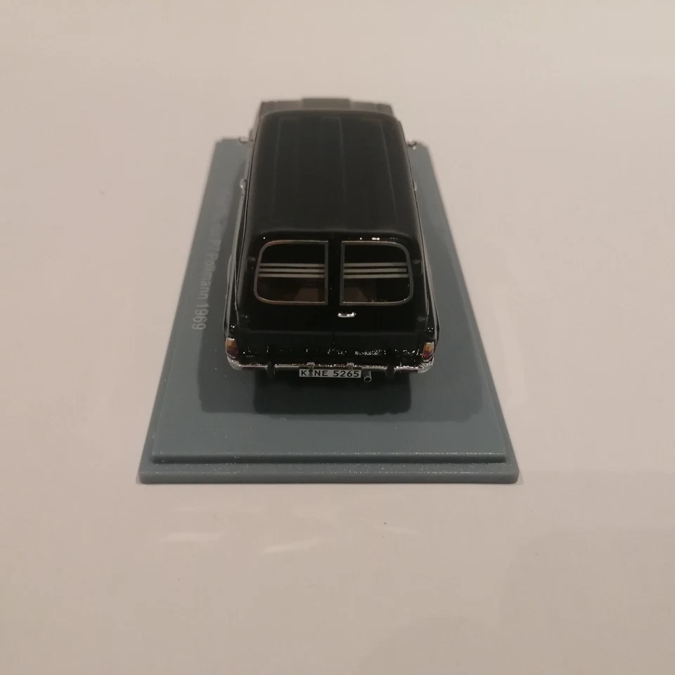 Ford Taunus P7 Pullmann 1969 modelos a escala Neo 1:43 fúnebre con caja. Foto 4 de 4