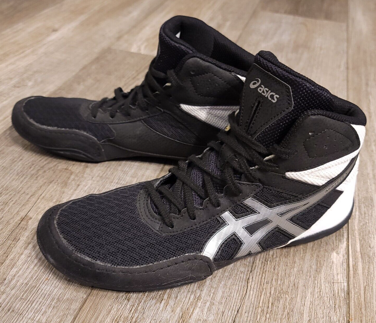 ASICS Matflex 6‎ Men Black White Wrestling Shoes 1081A021 Size 9.5 High Top Asics Matflex 7 Wrestling Shoes Black High | Mercari main image 3
