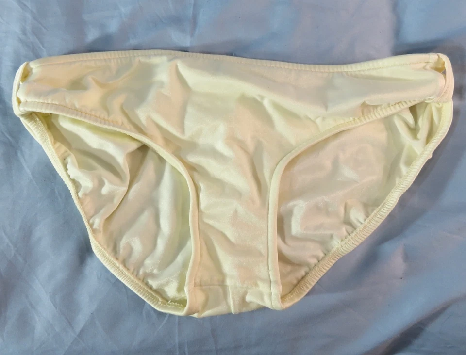 Vintage CATALINA BIKINI SWIM SUIT Ivory w/Green/Yellow Floral THIN PADDED sz 16 - Image 2 of 4