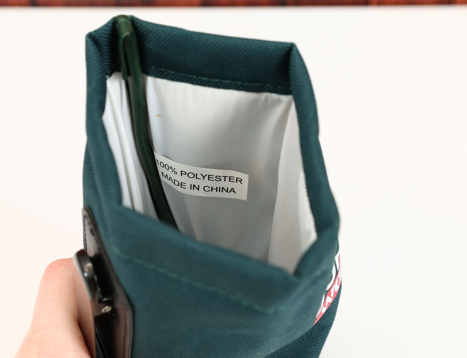 Bunnings Warehouse BOTTLE HOLDER 7CM DIAMETER 16CM TALL INSULATED BELT