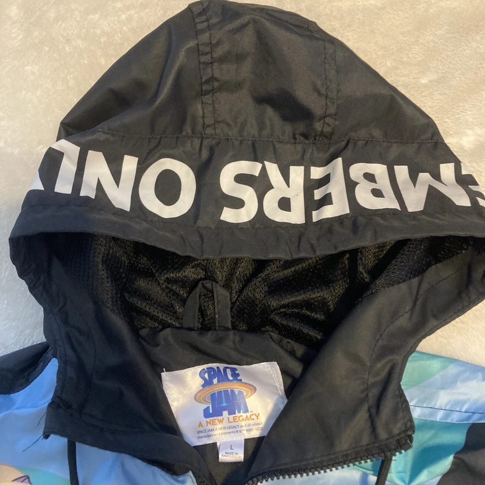 Members Only Windbreaker Jacket Space Jam Looney Tunes: Size Large Lebron James - Image 3 of 4