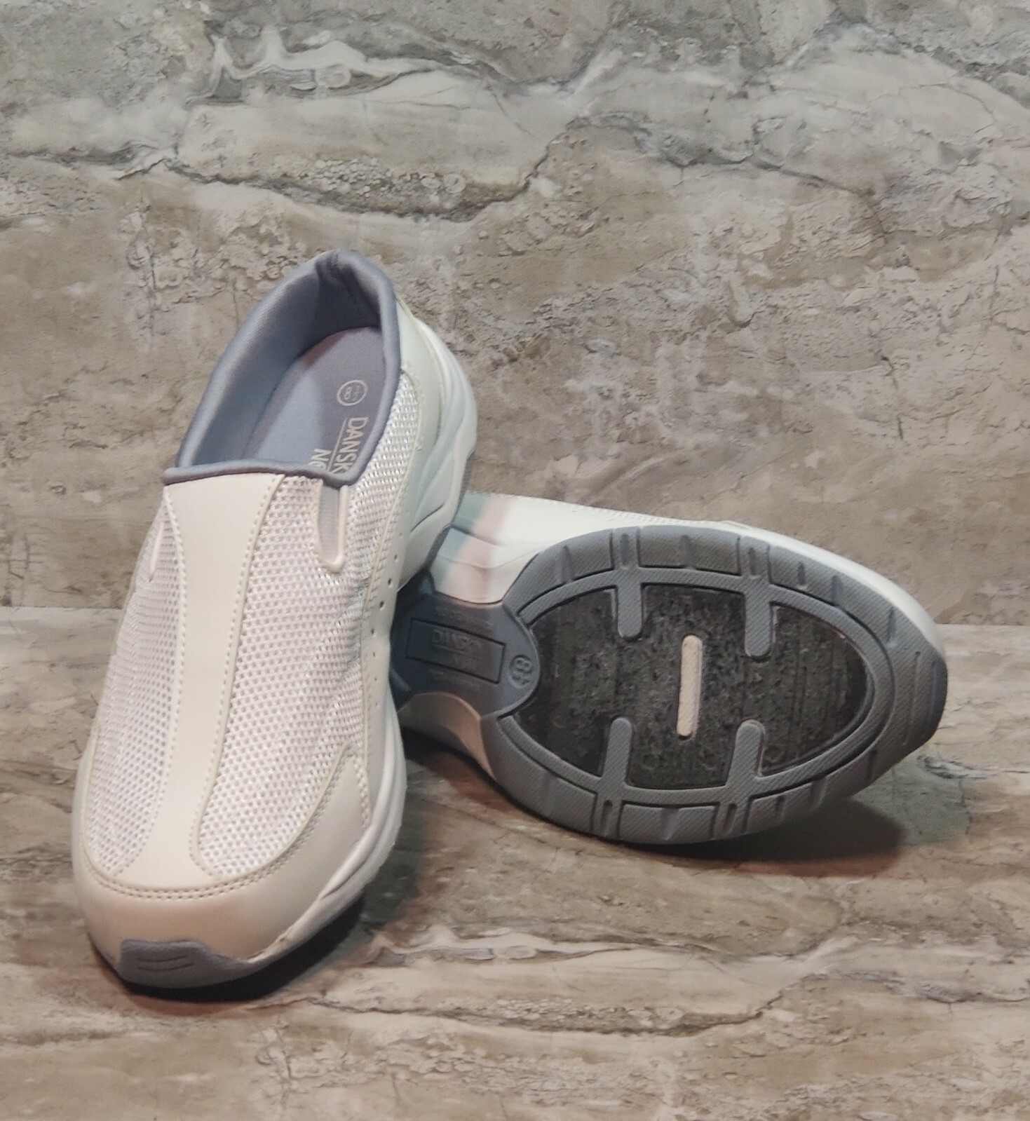 danskin wide width womens shoes