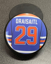 Puck   Leon Draisaitl / Edmonton Oilers 