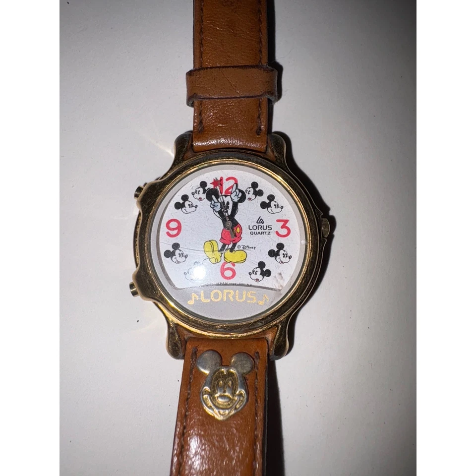 Кварцевые часы Lorus Disney Mickey Mouse коричневый кожаный ремешок золотистый цвет пожалуйста прочтите - Изображение 4 из 4
